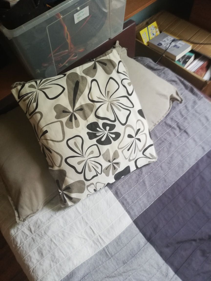 Poszewki na poduszki lniane