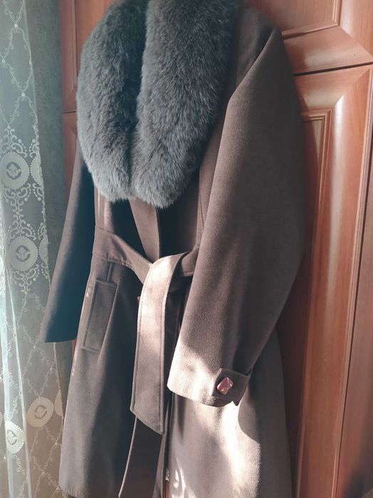 Продам пальто 50р.зимове