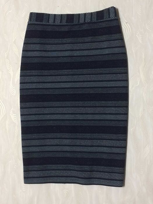 Демісезонна спідниця next , р.56-58