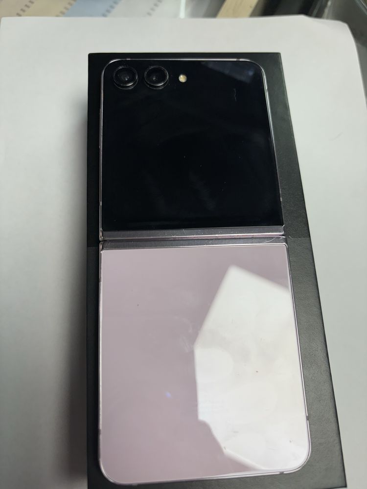Samsung Galaxy Z Flip 5 5G