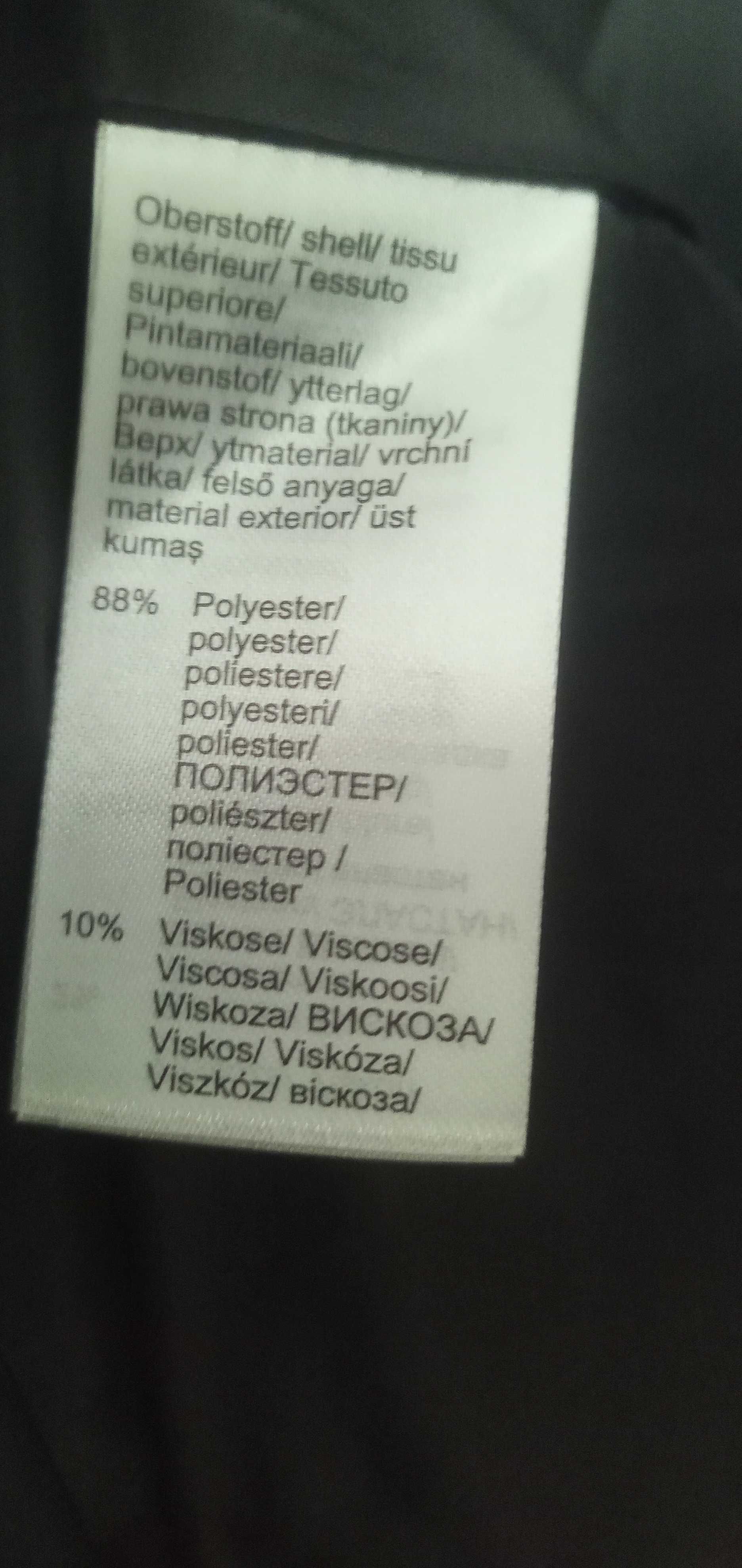 Długi czarny płaszcz klasyczny  rozmiar 46