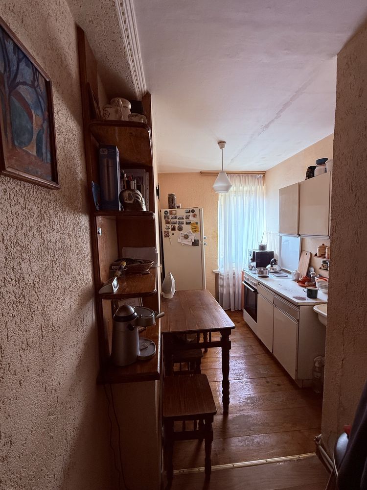 Продаж квартири по вул. Джамбула