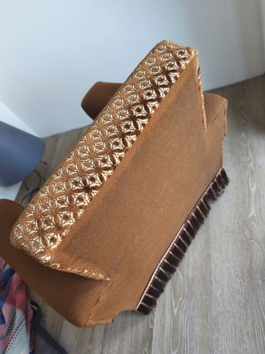 Poltrona vintage em veludo