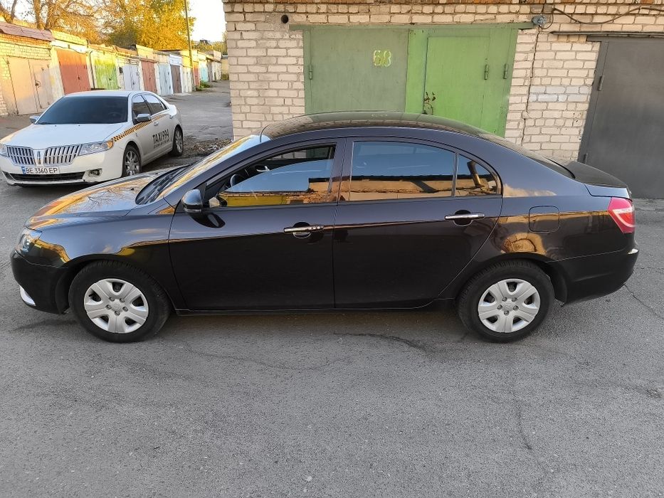 Продам Джили Эмгранд ec7..