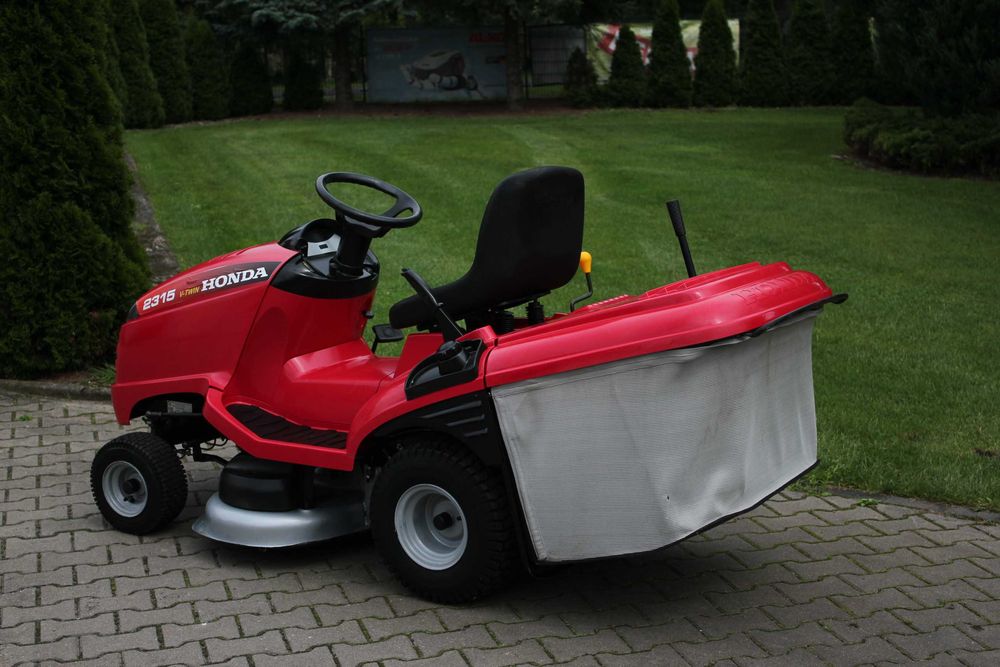 Honda 2315 V2 TRAKTOREK Kosiarka