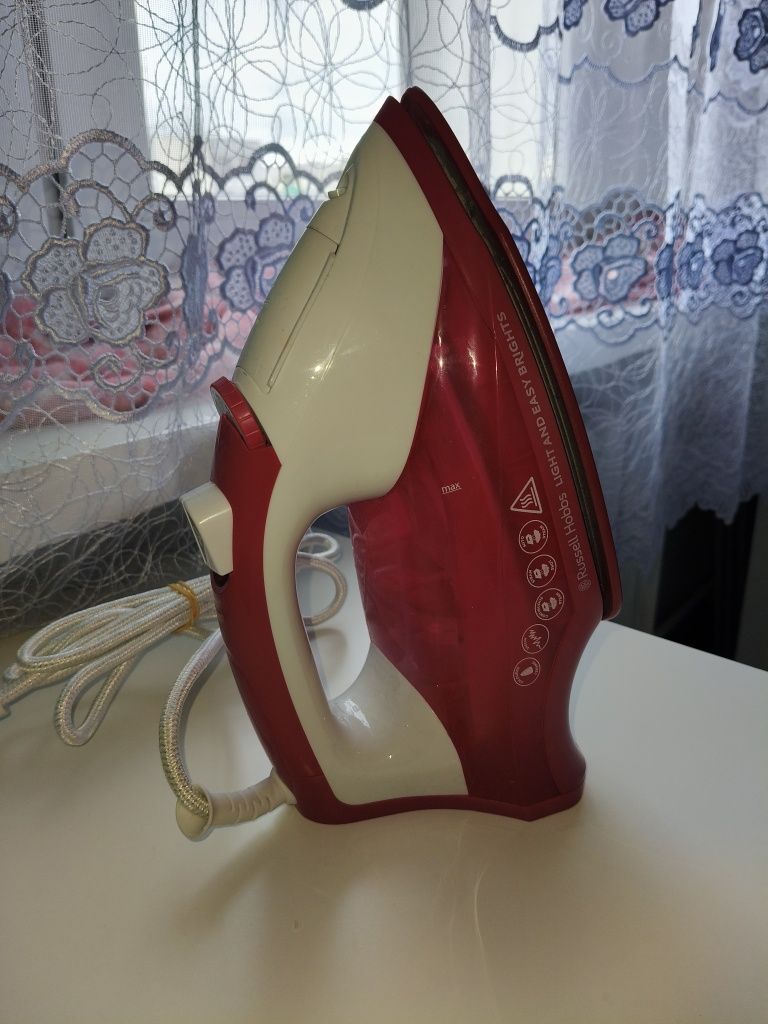 Żelazko Russell Hobbs 2400W na gwarancji