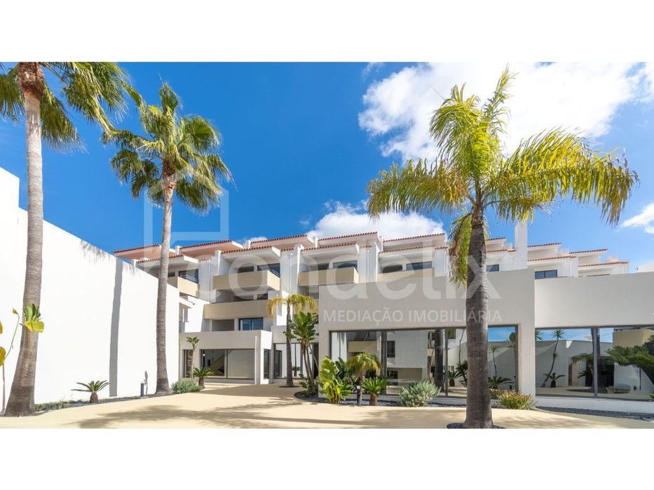 Apartamento T2 em condomínio privado.