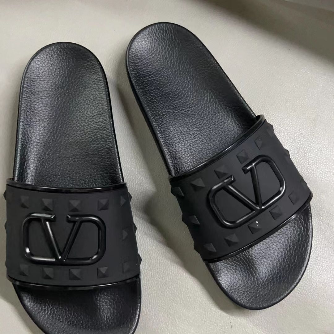Тапочки валентіно/valentino slides