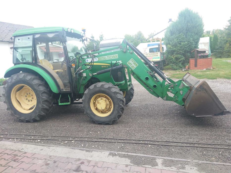 JOHN DEERE, 5055E, ciągnik rolniczy, z ładowaczem czołowym.Vat od F.V.