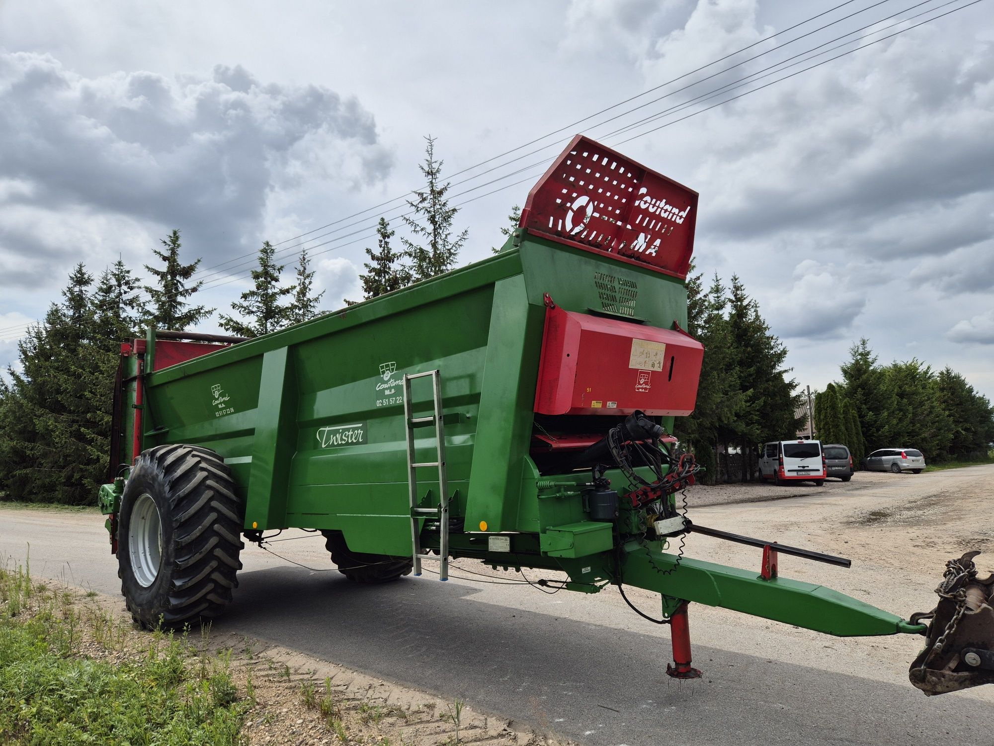 Rozrzutnik obornika  Coutand Twister 12-16t, 20r  Gwarancja . Piękny.