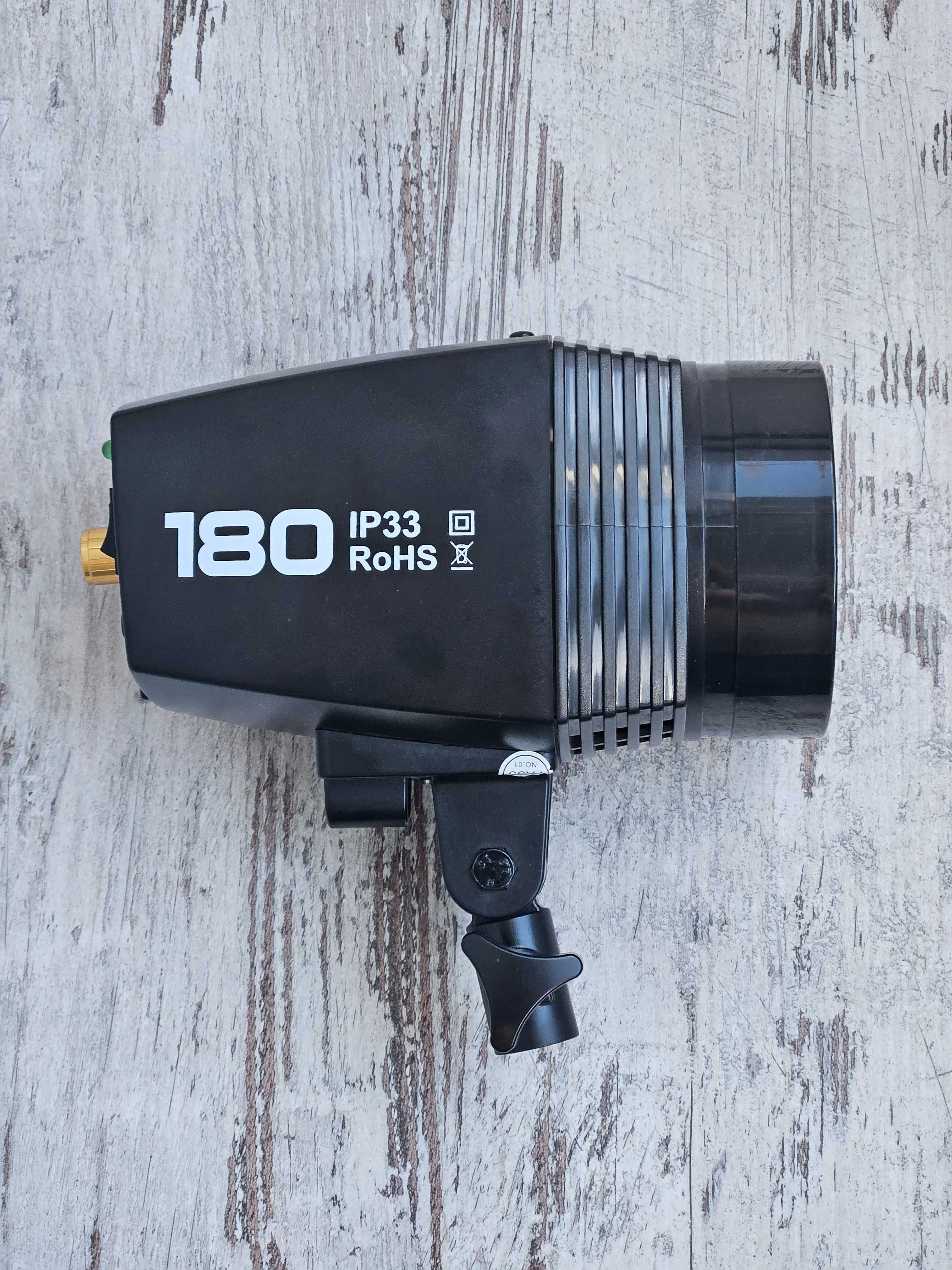 Студійний спалах / вспышка FST PHOTO EG-180KA IP33 і софтбокс з сотами
