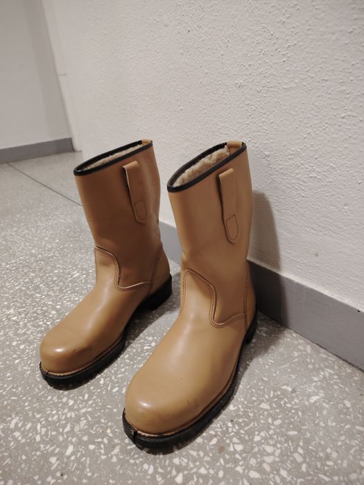 Jak Nowe.Oryginalne, made in England, męskie kozaczki na futerku.