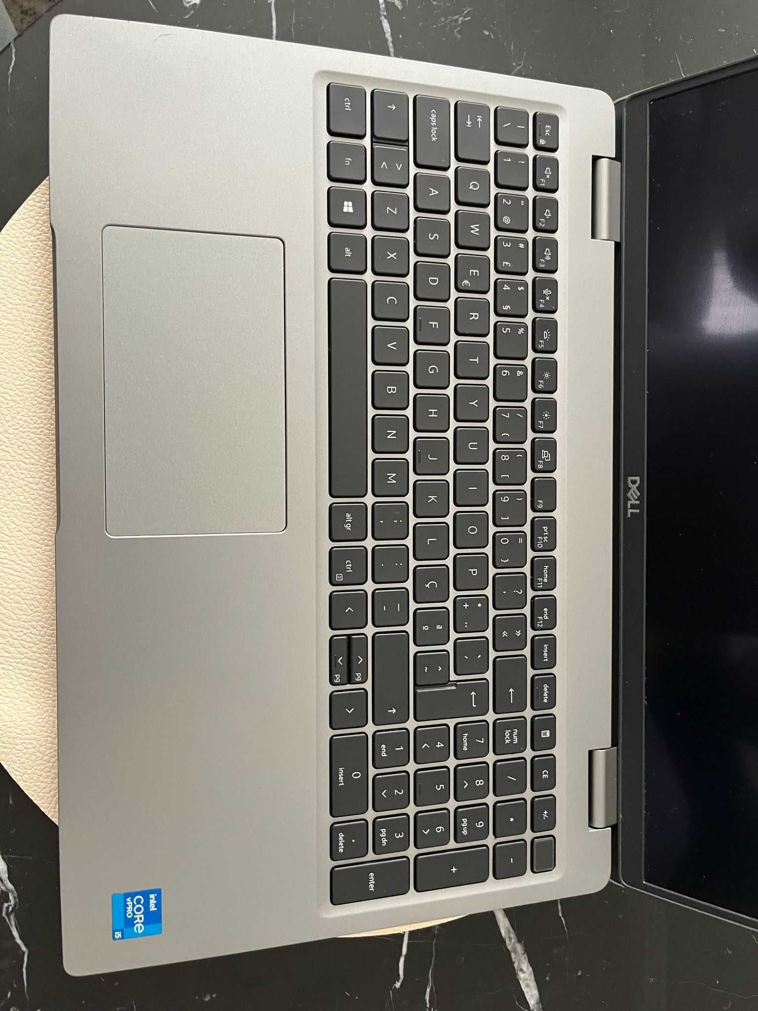 DELL Latitude 5520 (Como Novo)