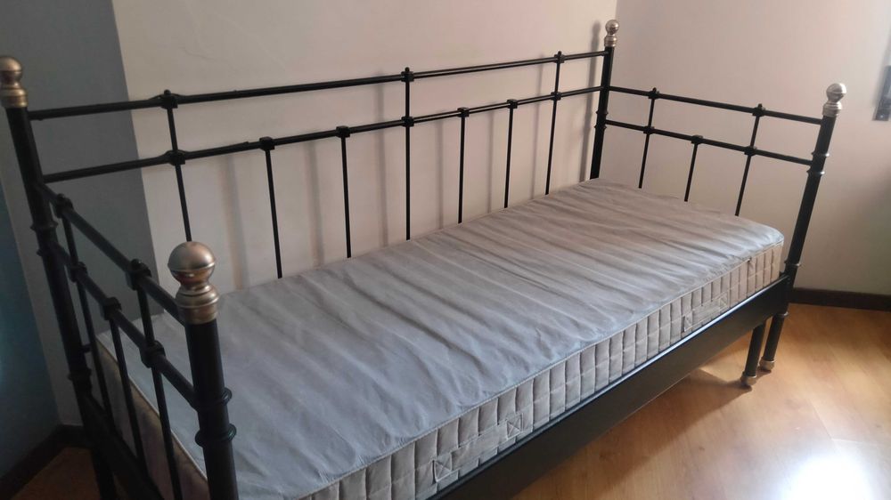 Cama solteiro / 2
