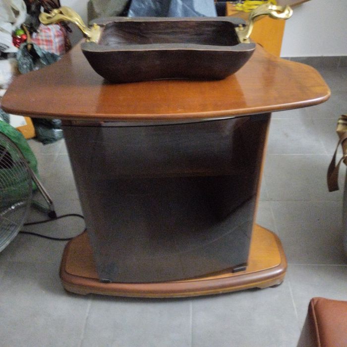 Peça decorativa em madeira