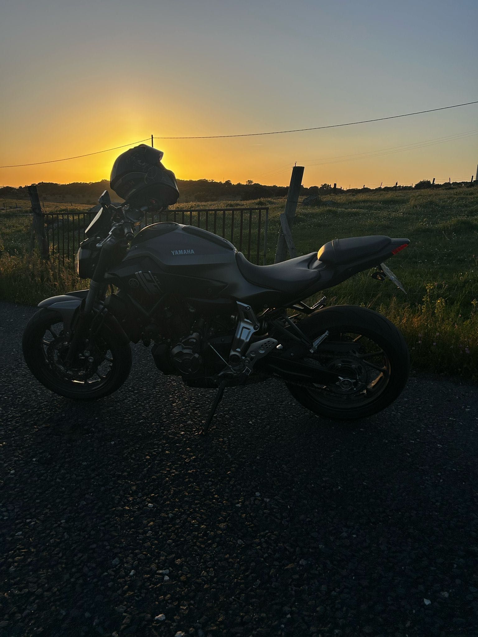 Yamaha MT-07 com Escape Akrapovič