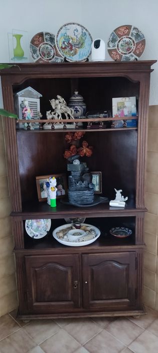 Móvel de Canto em madeira