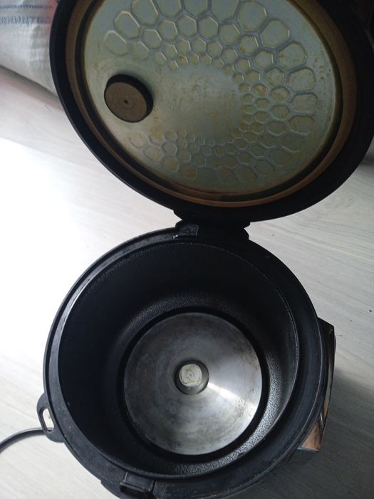 Мультиварка две штуки