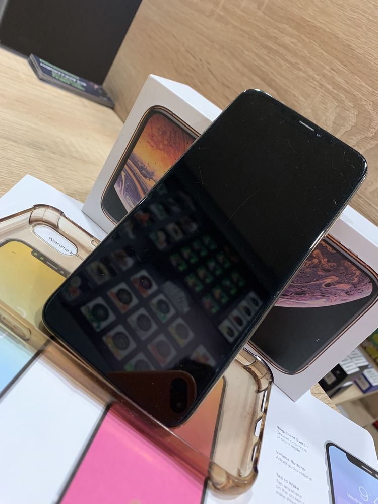 Продам iPhone XS Max 64 gb