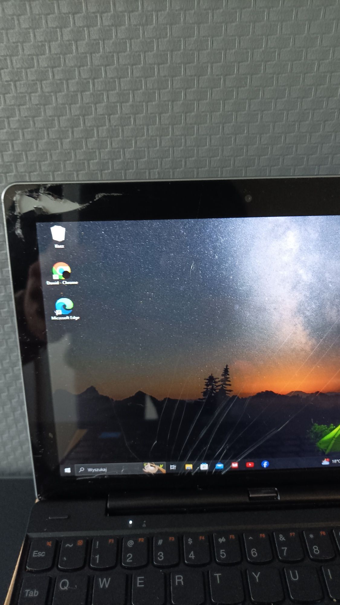 Tablet z klawiaturą Lenovo Ideapad MIIX 300 10.1" działa uszkodzenia m