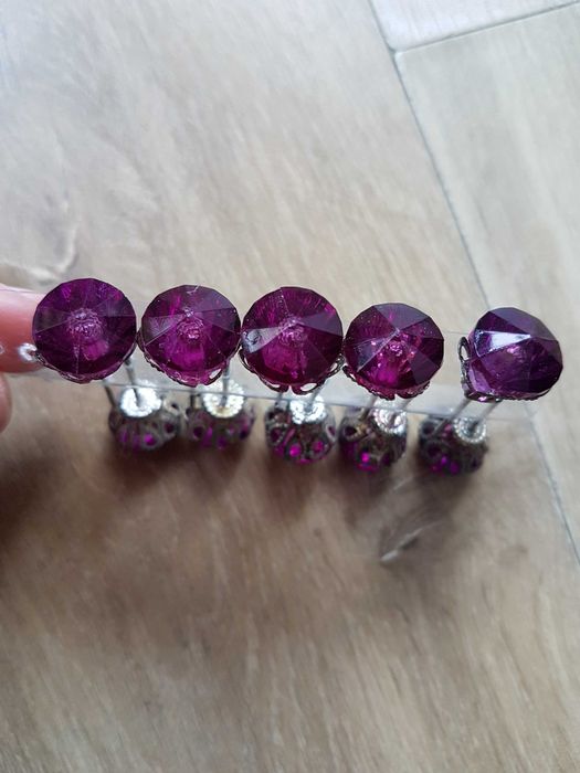 Szpilki dekoracyjne srebrne fioletowy diament do gąbek florystycznych