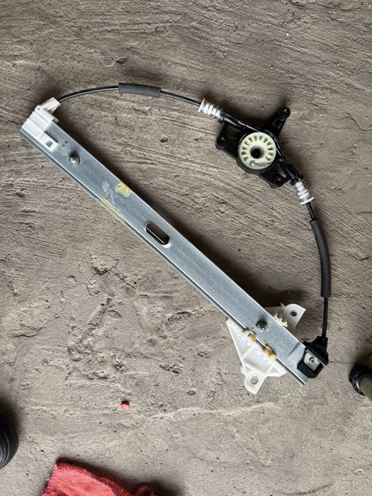 Трапеція склопідйомника Mazda CX 5 KF