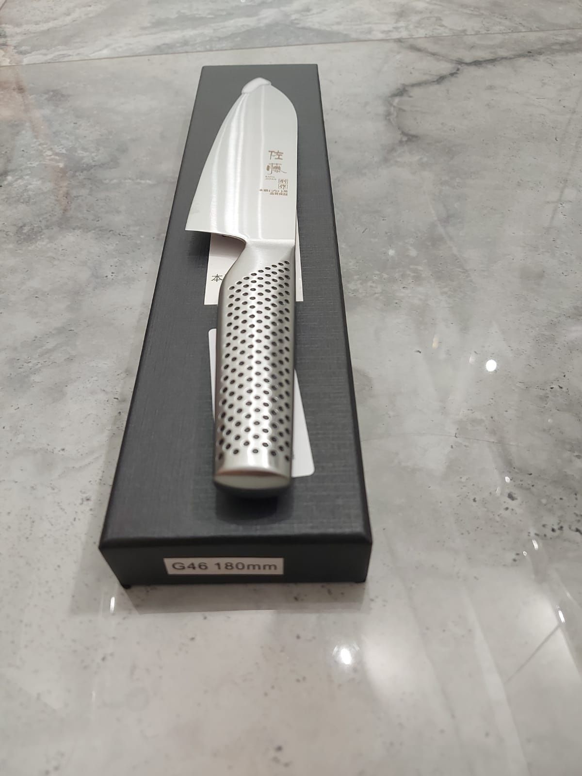 Nóż japonski do sushi Santoku 180 mm G46, piekielnie ostry