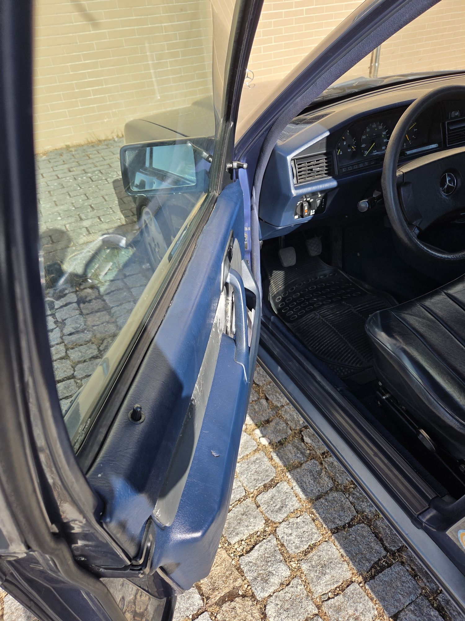 Mercedes 190d 5v AC