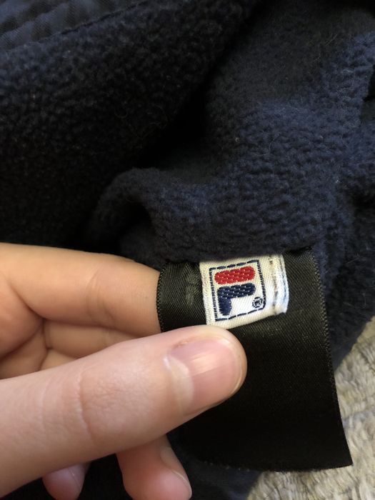 Продам жіночий оригінальний анорак Fila