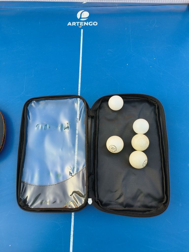 Raquetes e bolas