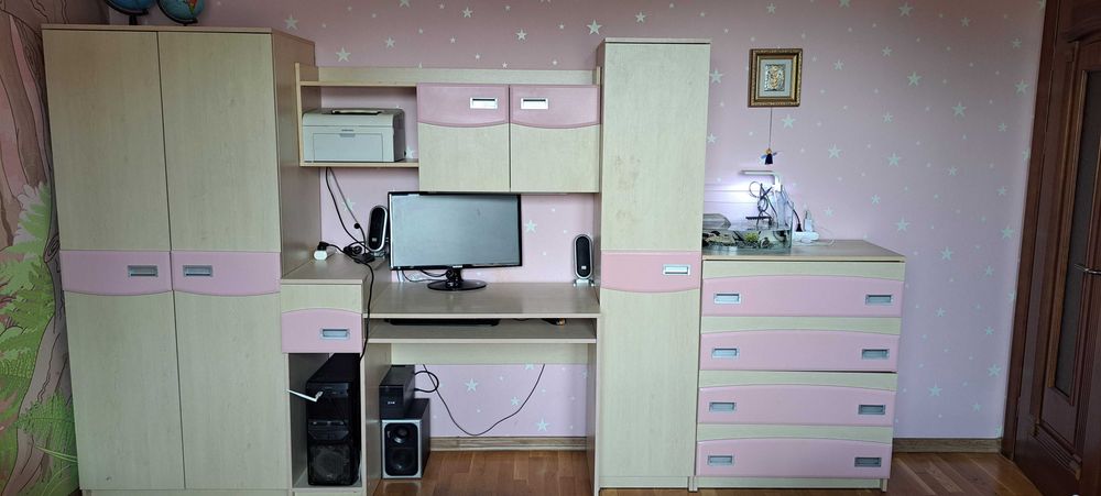 Дитячі меблі стінка для дівчинки