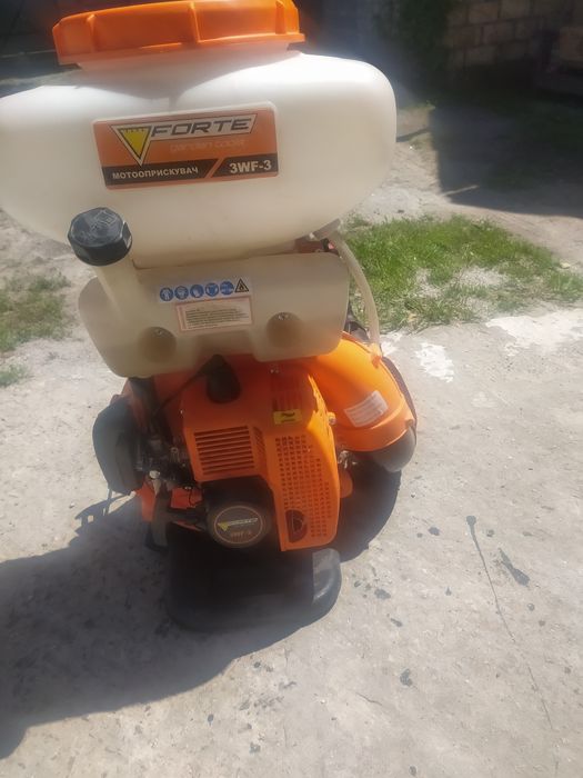 Продам мотоопирскувач