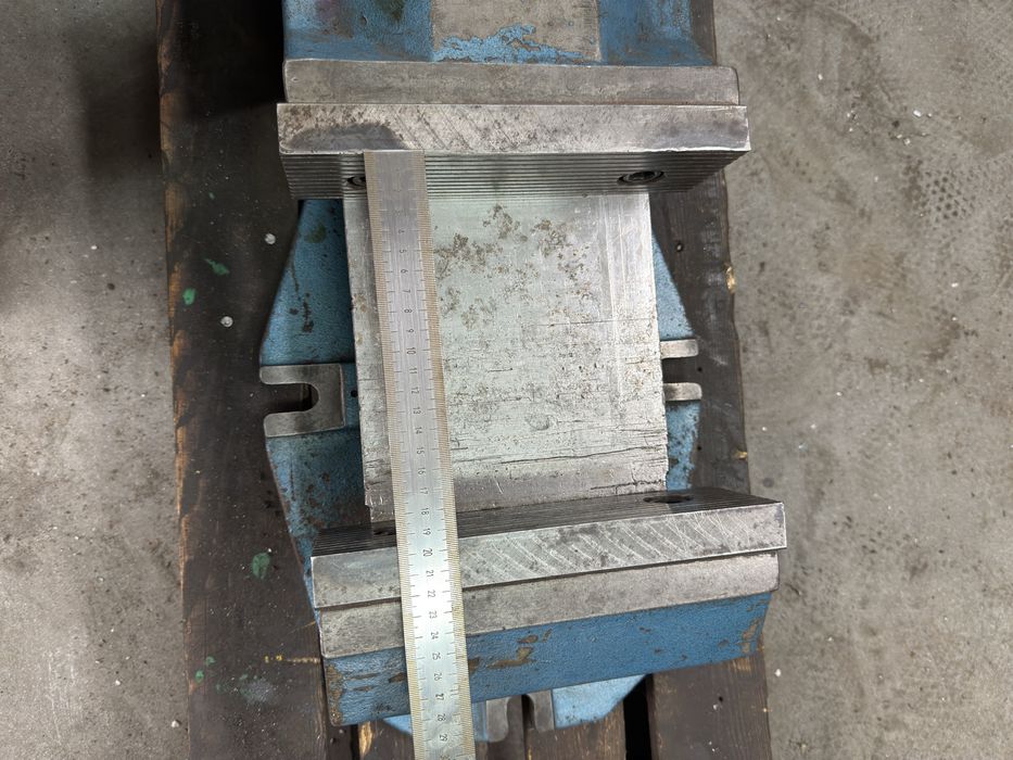 Imadło maszynowe 250