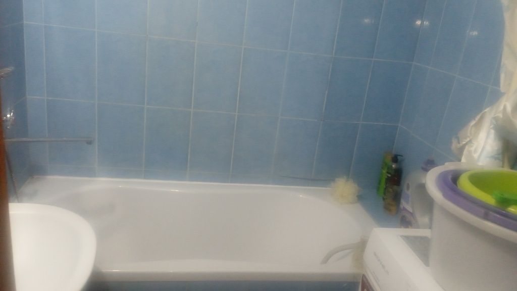 Продам 3-х кімнатну квартиру в Карлівці в мікрорайоні Мрія.