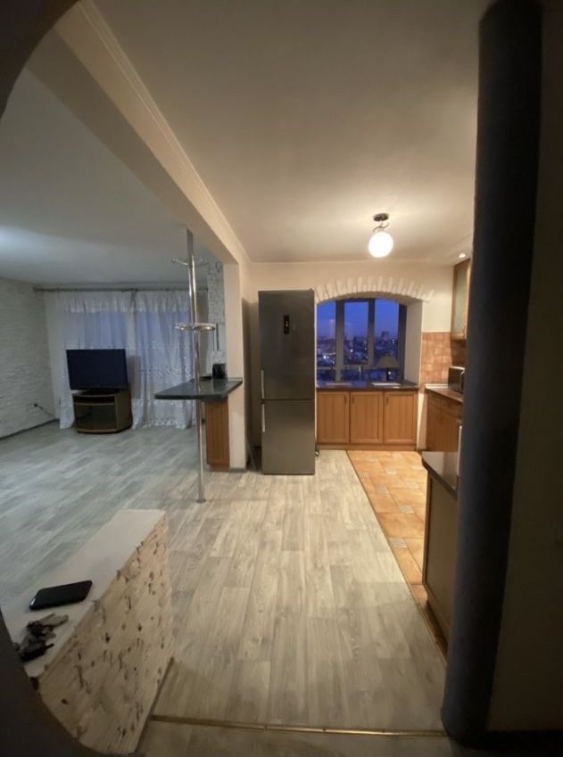 Продам 4 ком кв метро 23 Августа! СНИЖЕНИЕ цены!