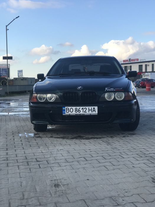 Продам бмв е39 деталі за телефоном