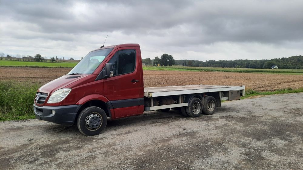 Sprinter 519 ciągnik siodłowy naczepa 3 osie