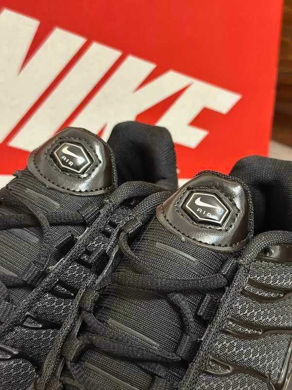 Buty NikeMax TN Plus Moda Obuwie sportowe rozmiar.44