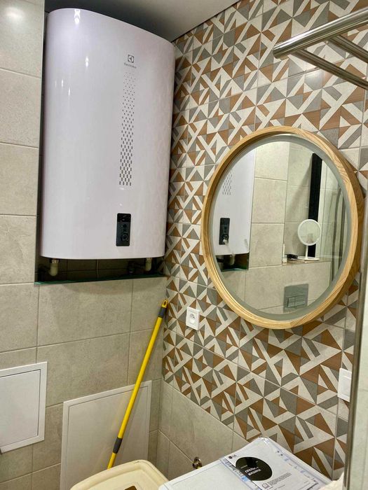 Пропоную до продажу 2-кімнатну квартиру з сучасним ремонтом в Каневi