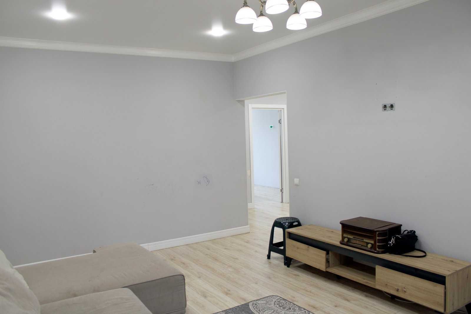 Продам  квартиру 83 м2 в центрі міста