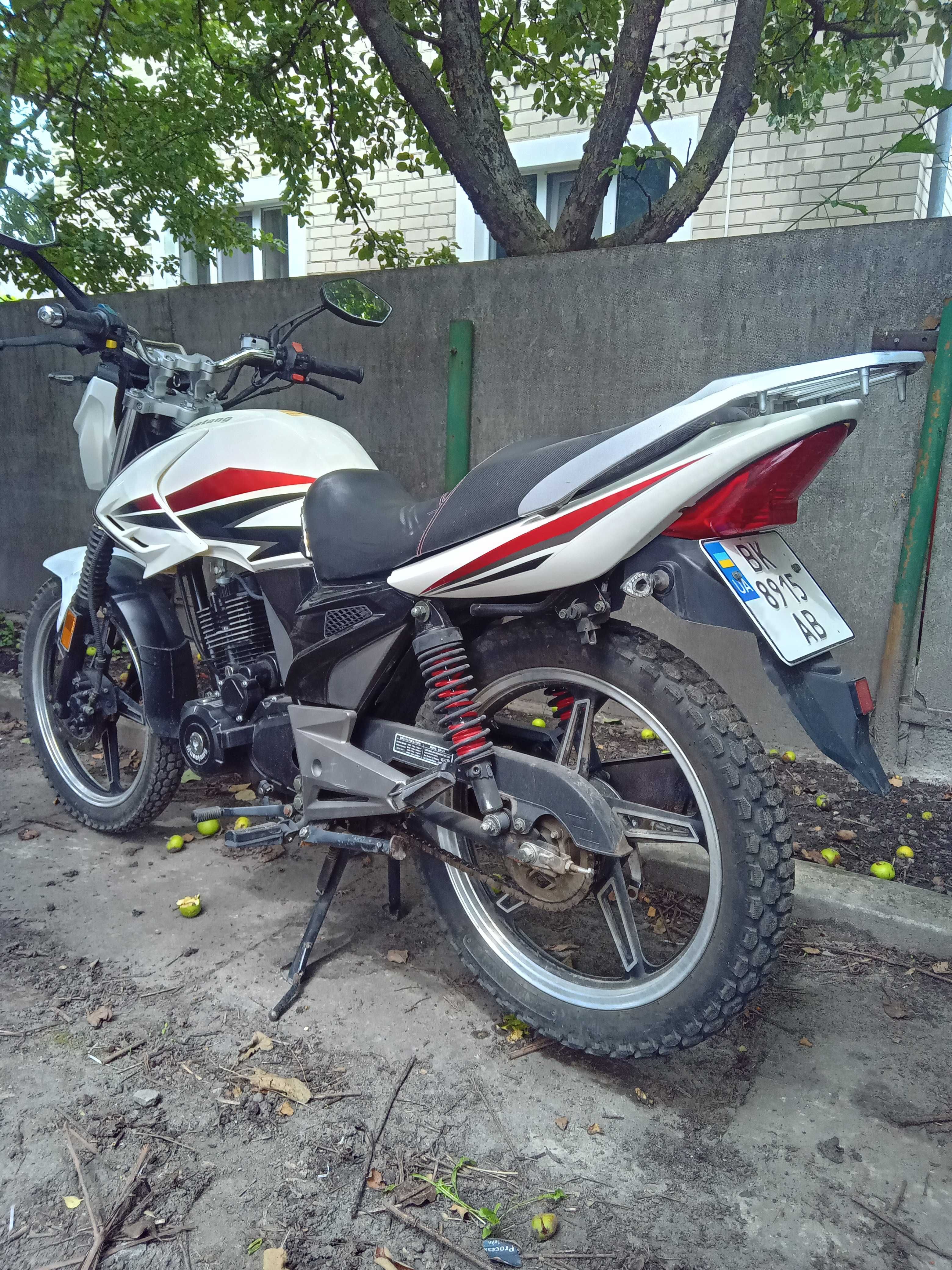 Musstang Mt200-8