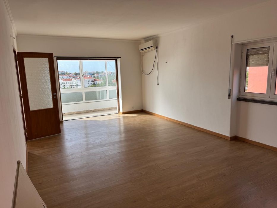 Arrenda-se Apartamento T3