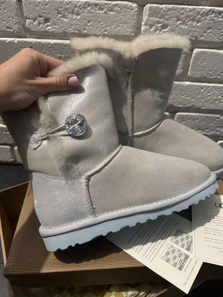 Ugg оригінал