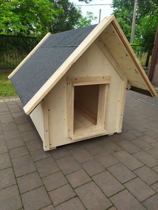 Buda dla psa, ocieplona .