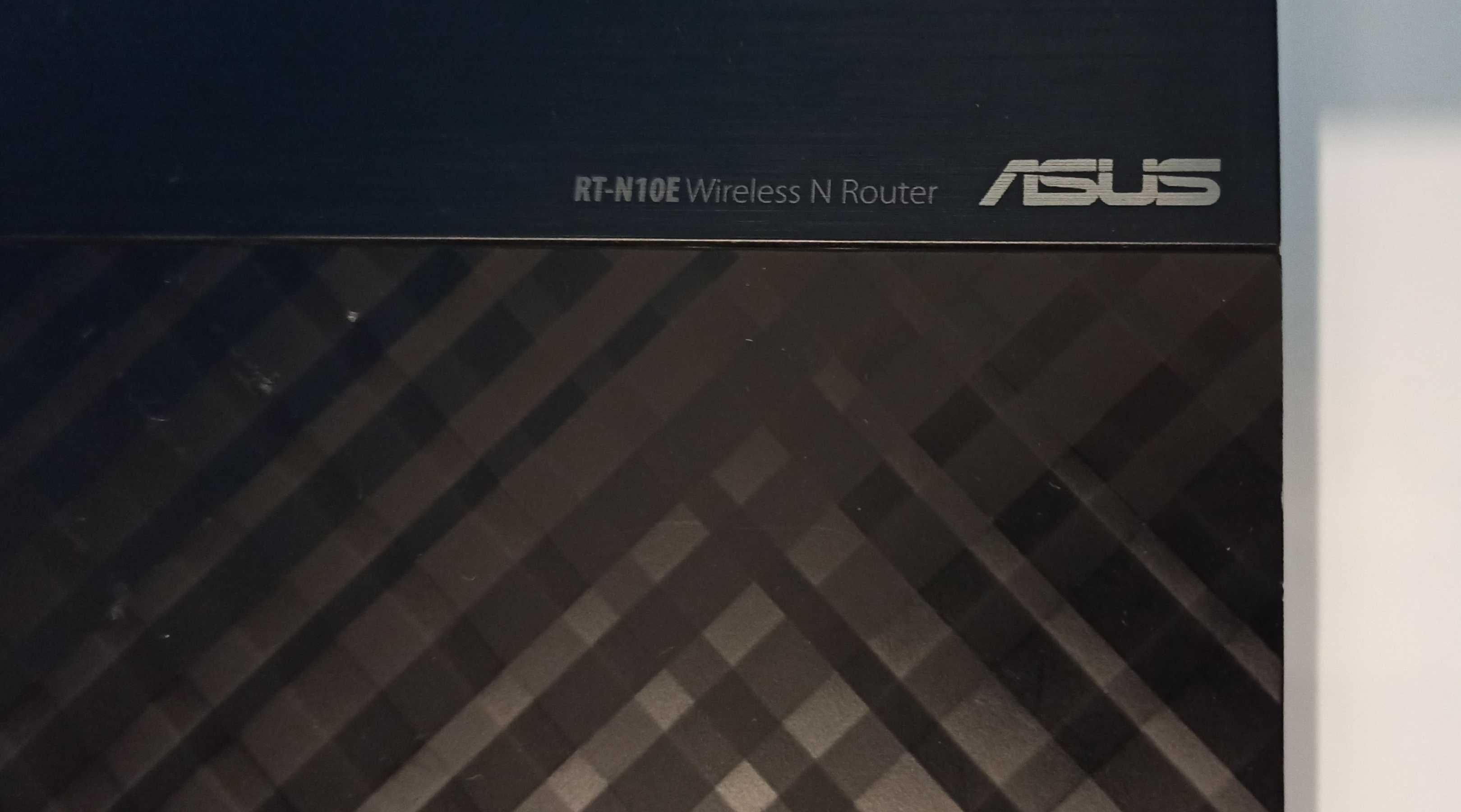 Wi-Fi роутер ASUS RT-N10E