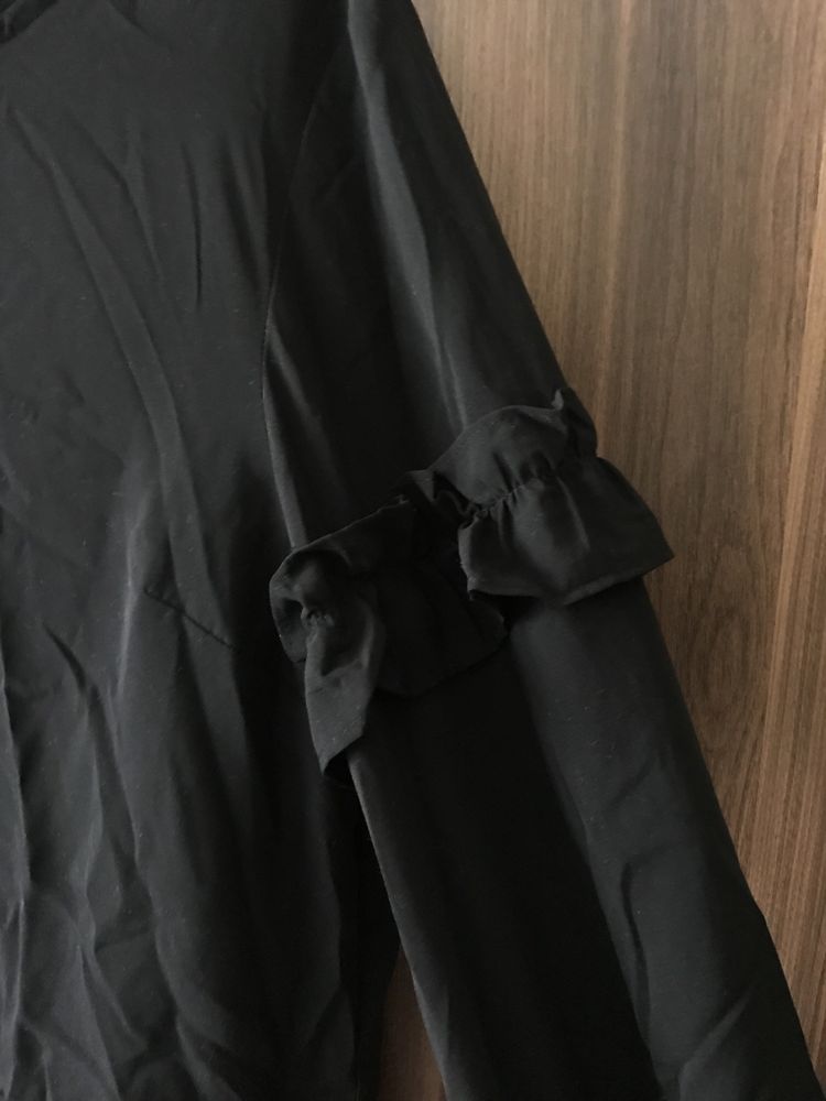Чорна жіноча блуза reserved
