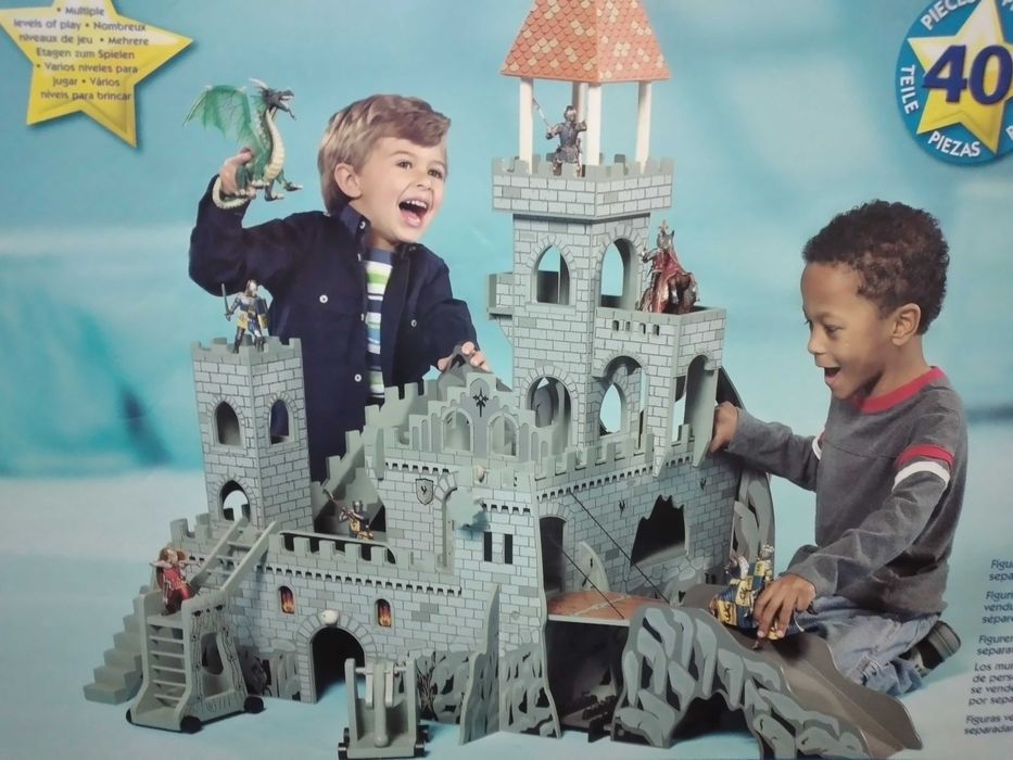 Castelo Medieval em madeira da Imaginarium - enorme