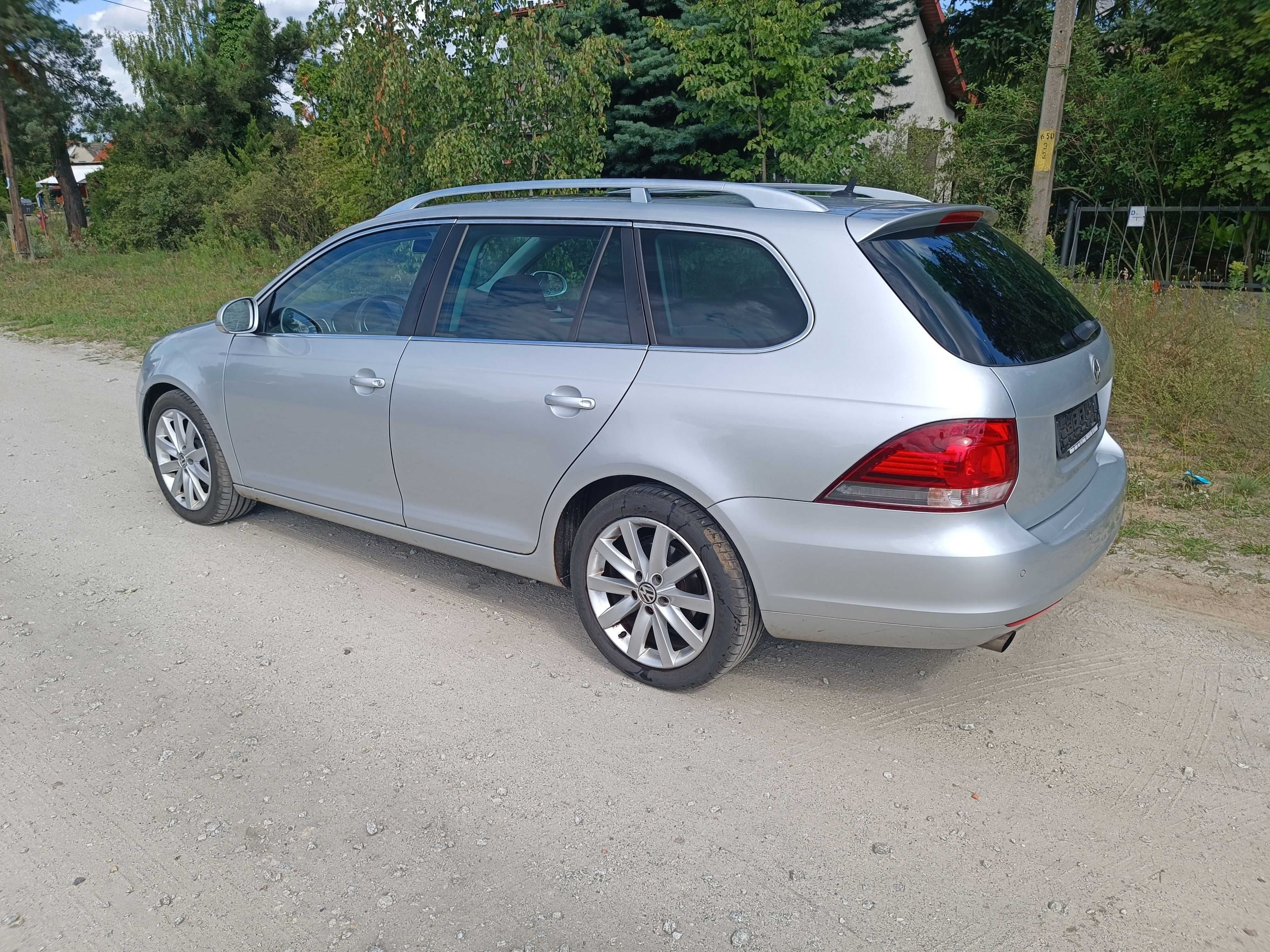 VW GOLF 6 1.6 TDI 179tys km.  Panorama Alcantara 2 komplety kół Manual