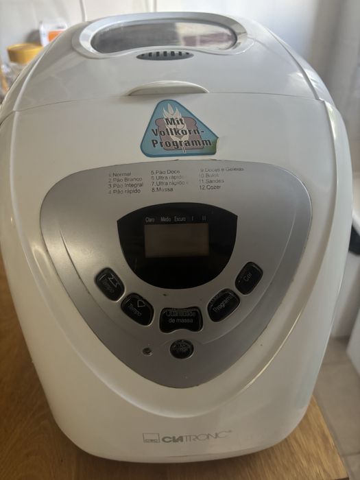 Maquina de fazer pao em casa