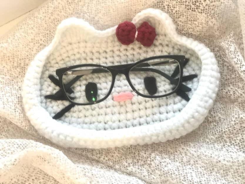 В'язані підставки для окуляр